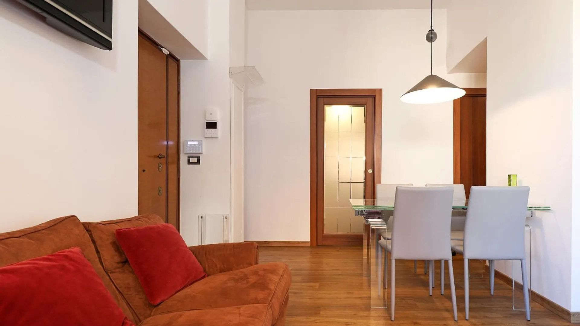 Gioiello Nel Cuore Di Trastevere Rome Apartment